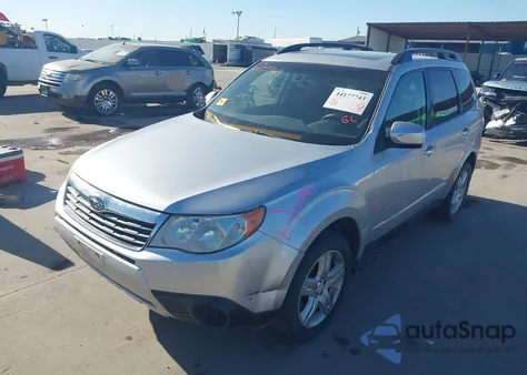 2010 Subaru Forester 2.5X Premium z USA, uszkodzony, nr VIN JF2SH6CCXAH910401